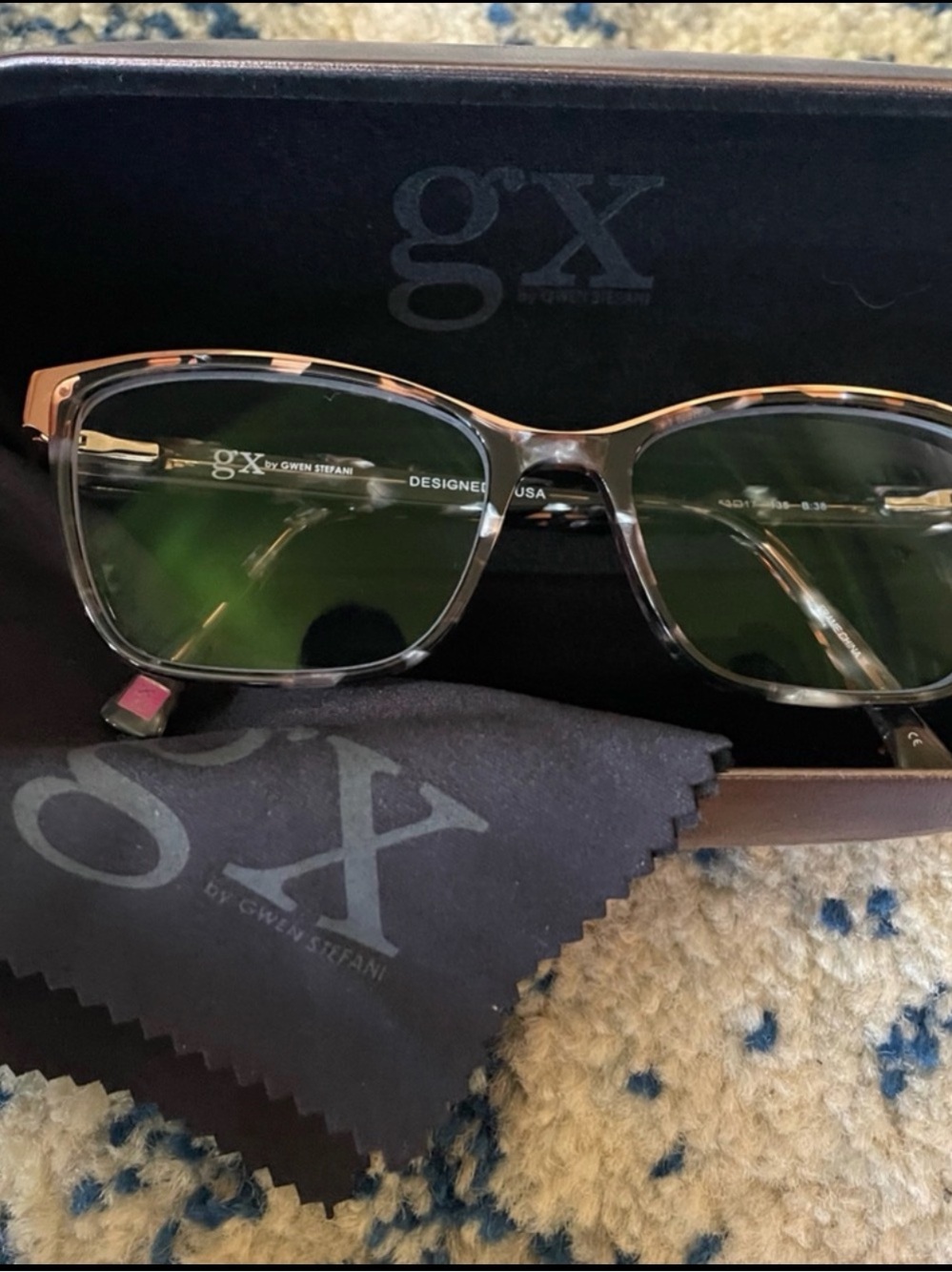 Gwen Stefani eyeglasses frames! Tortoise with rose gold. Worn 1/2 doz times.